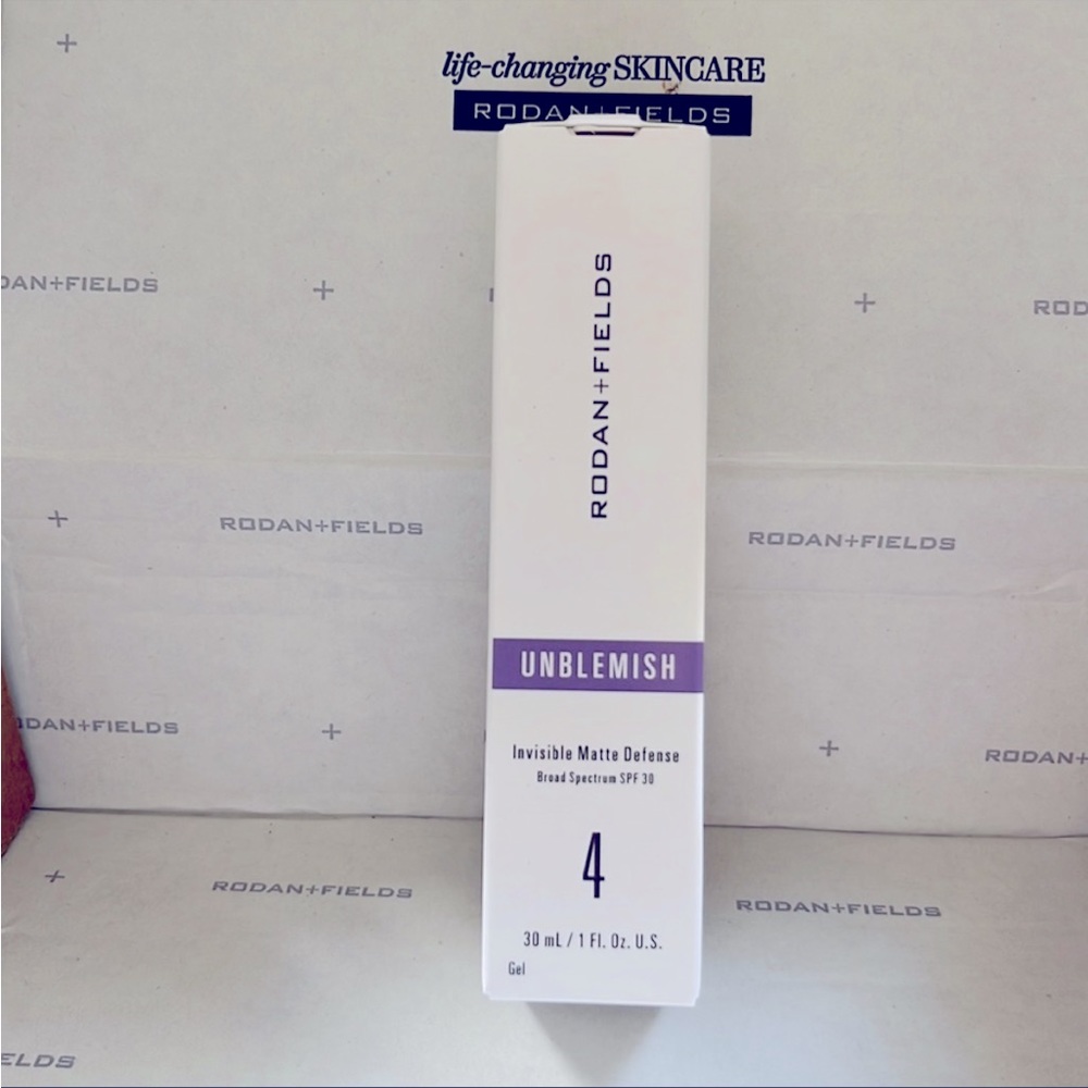 💜Rodan+Fields Unblemish
Invisible Matte Defense